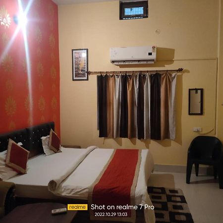 Gangotri Paying Guest House Varanasi Exterior foto